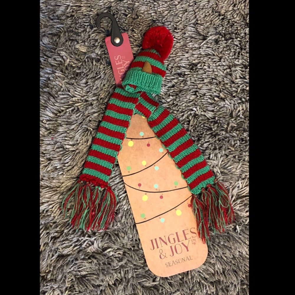 NWT Jingles and Joy bottle wear! So fun!!